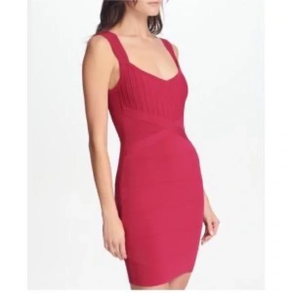 guess bandage bodycon dress Guess BANDAGE-MINI - Jumper dress - beige